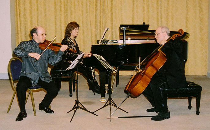 Le Trio Equinox